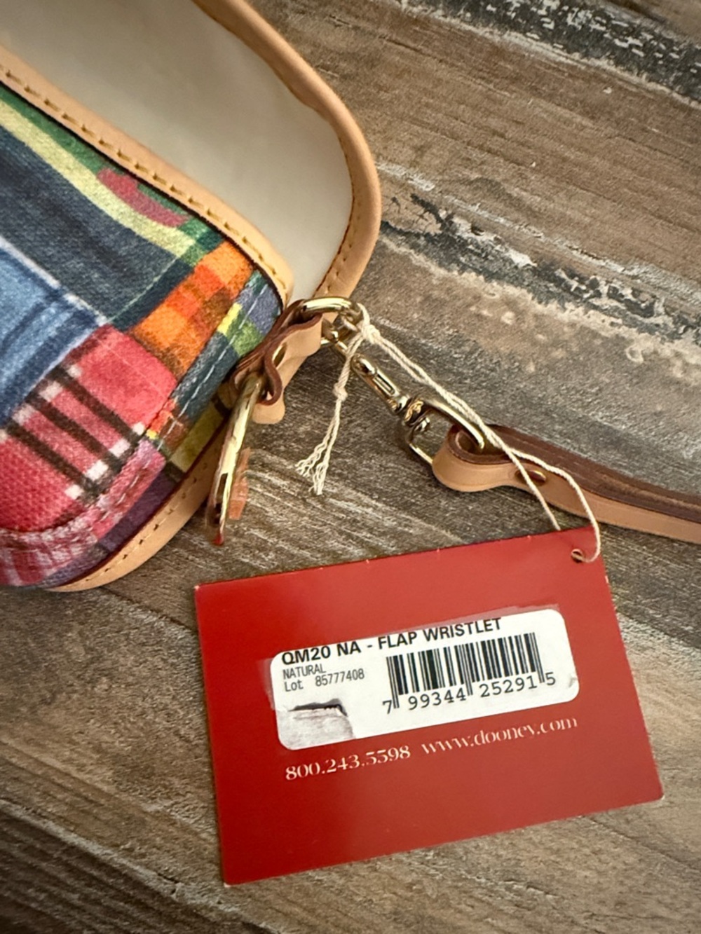 Dooney & Bourke Madras Plaid Picnic Ants Canvas Flap Wristlet Pouch NWT Vintage - Picture 15 of 15